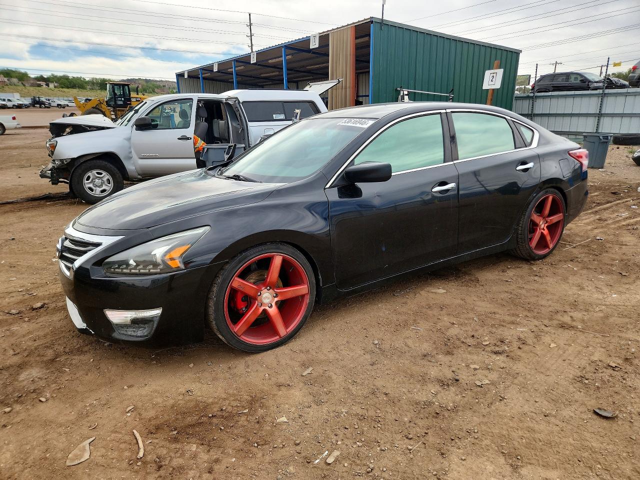 Salvage Nissan Altima Image