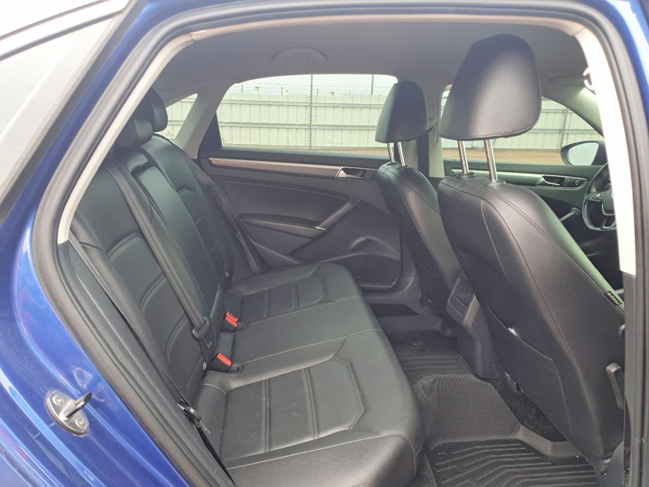 Volkswagen Passat R-line
