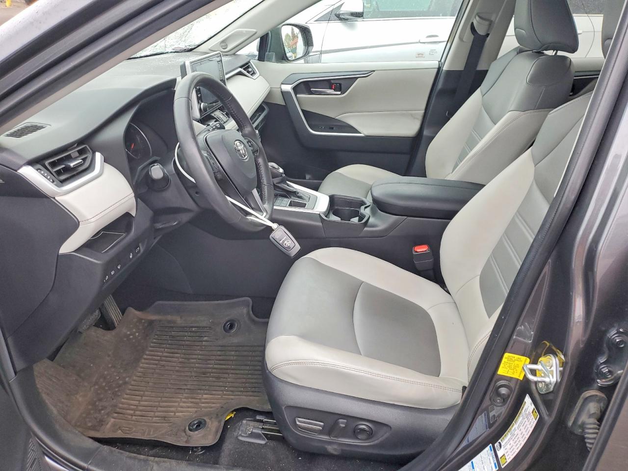 Toyota RAV4 Xle Premium