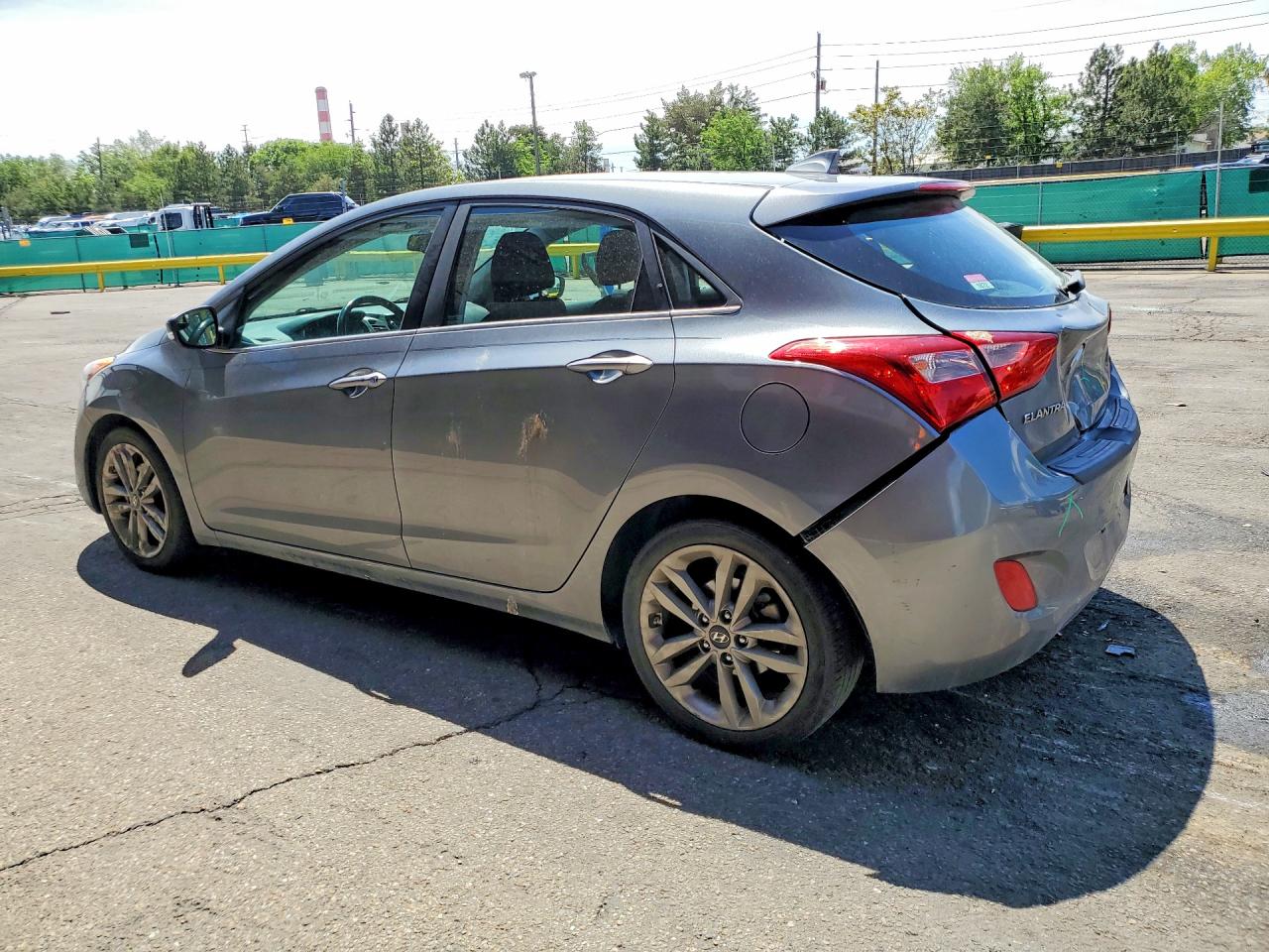 Hyundai ELANTRA Base