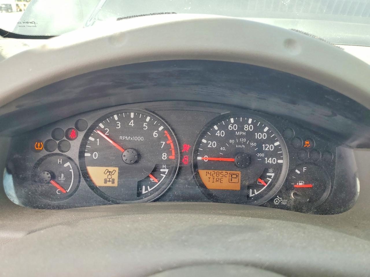 Nissan Frontier Sv