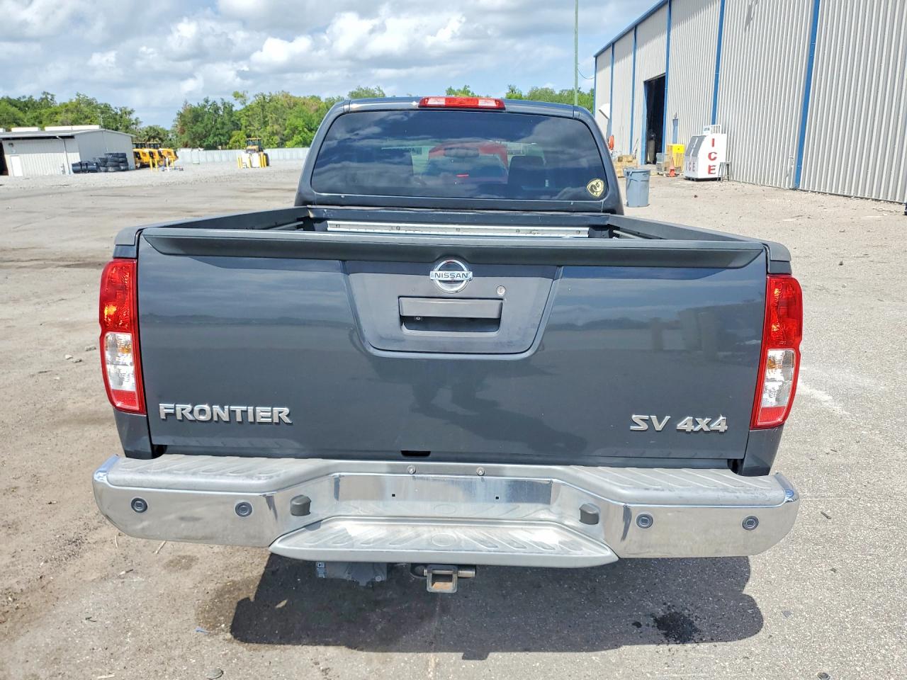 Nissan Frontier Sv