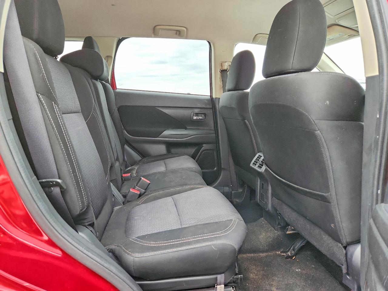 Mitsubishi Outlander Es