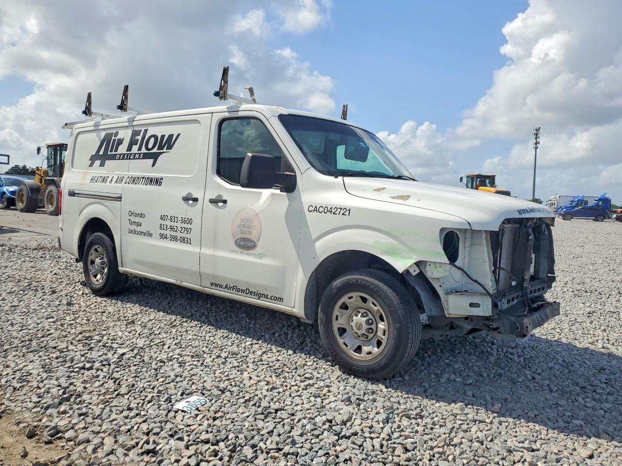 Nissan Nv