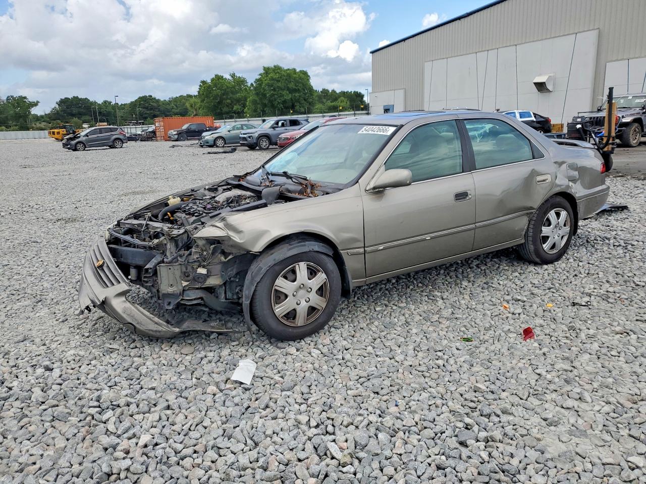 Salvage Toyota Camry Image