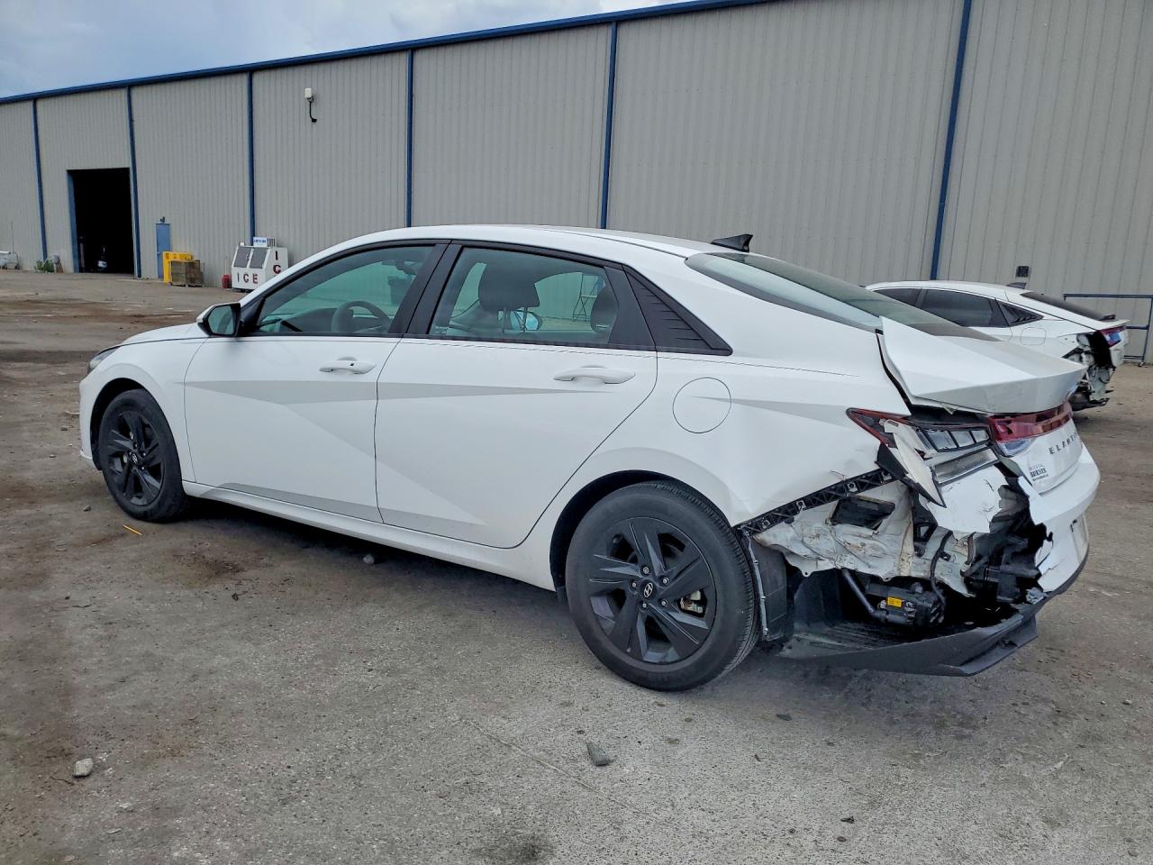 Hyundai ELANTRA Blue