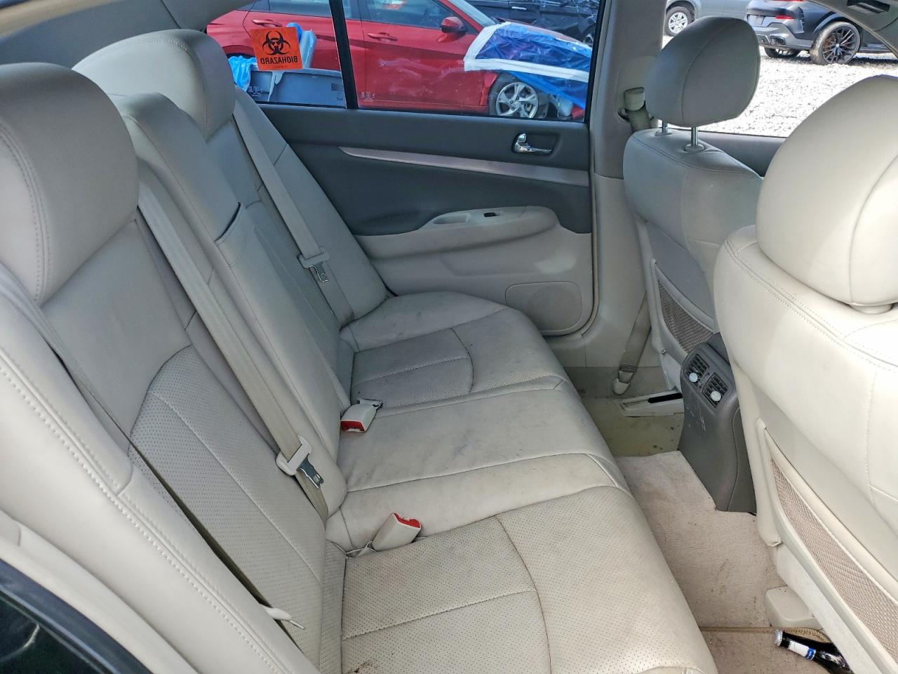 INFINITI Q40 Base Base