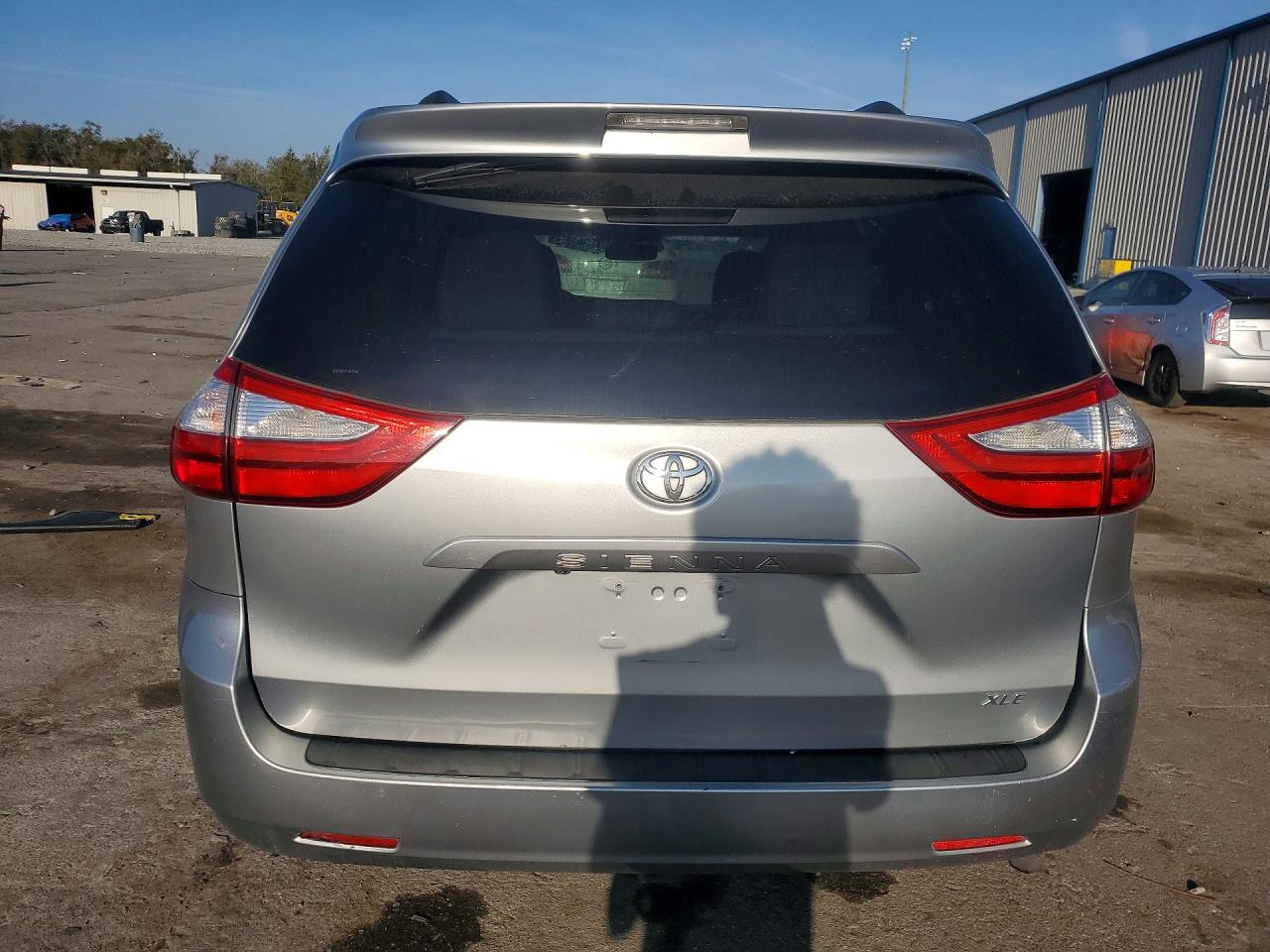 Toyota Sienna Xle 8-passenger