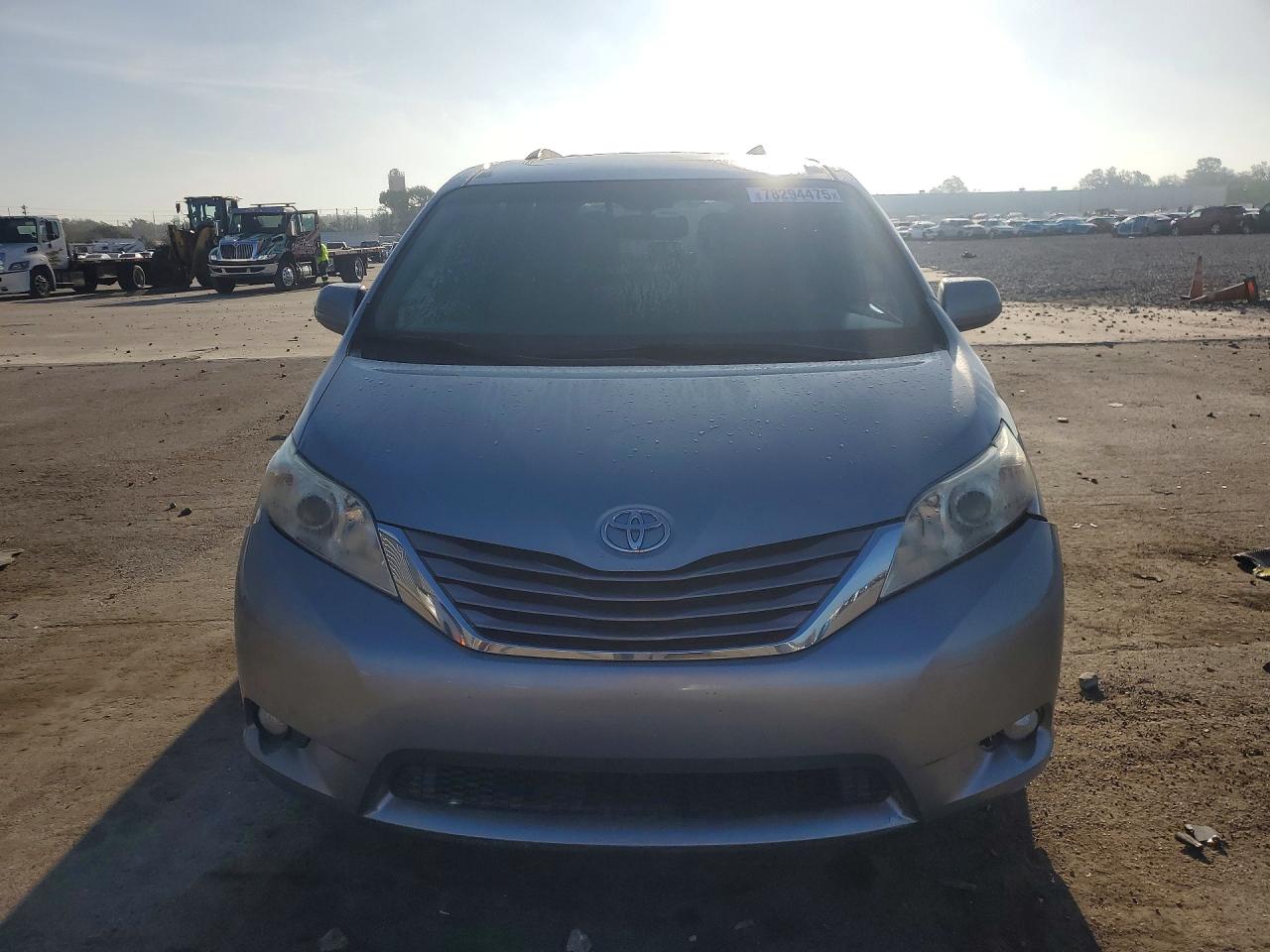 Toyota Sienna Xle 8-passenger