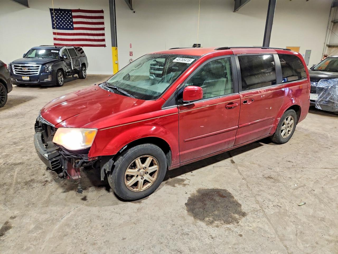 Salvage Chry Minivan Image
