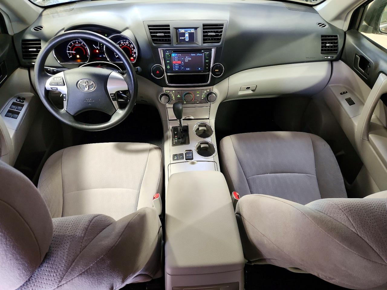 Toyota Highlander Base