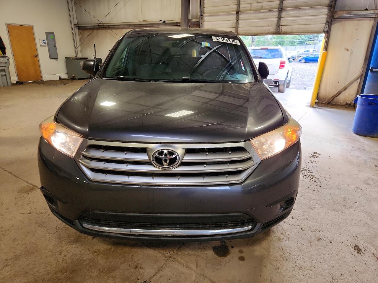 Toyota Highlander Base