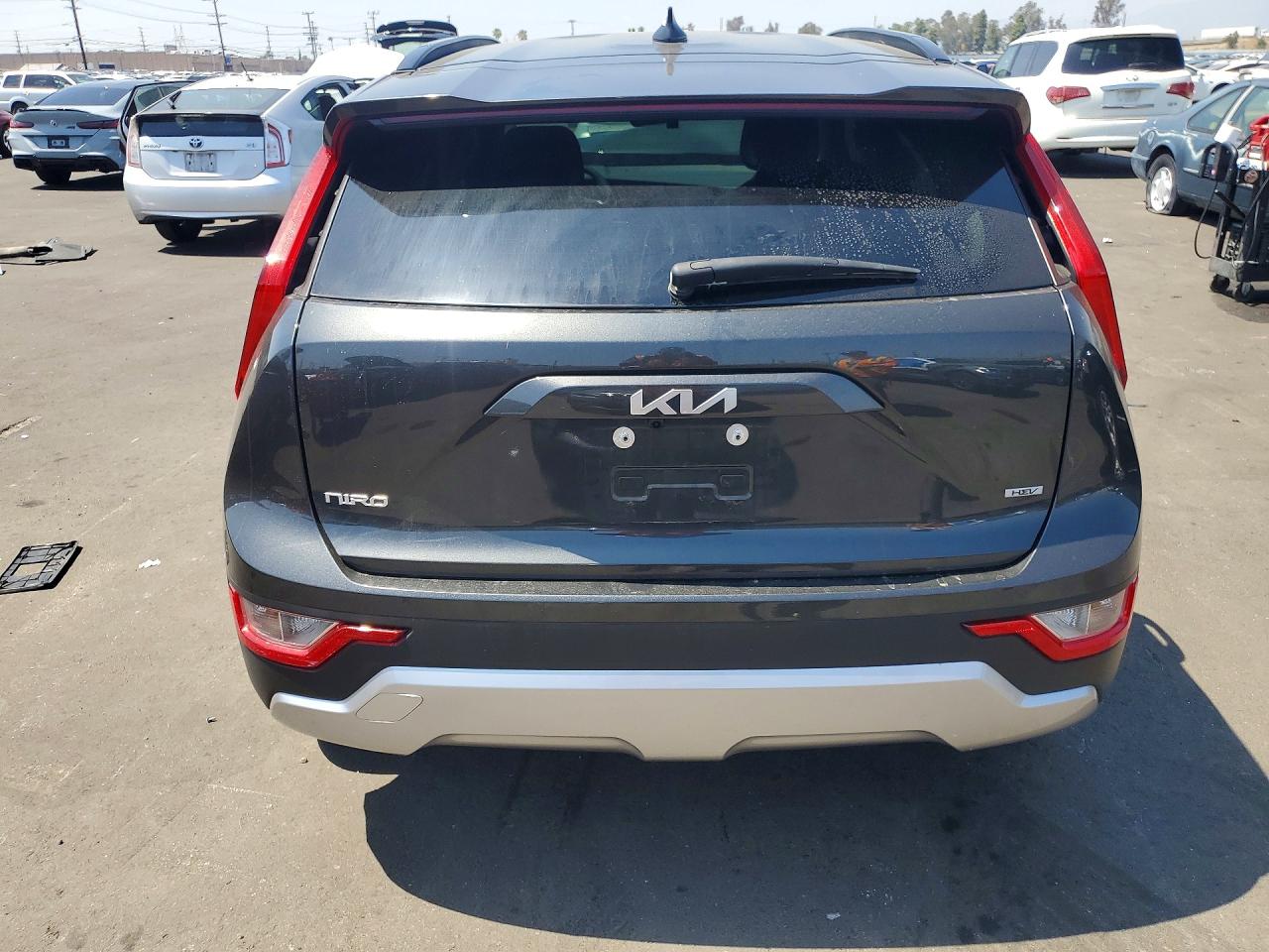 Kia Niro Lx