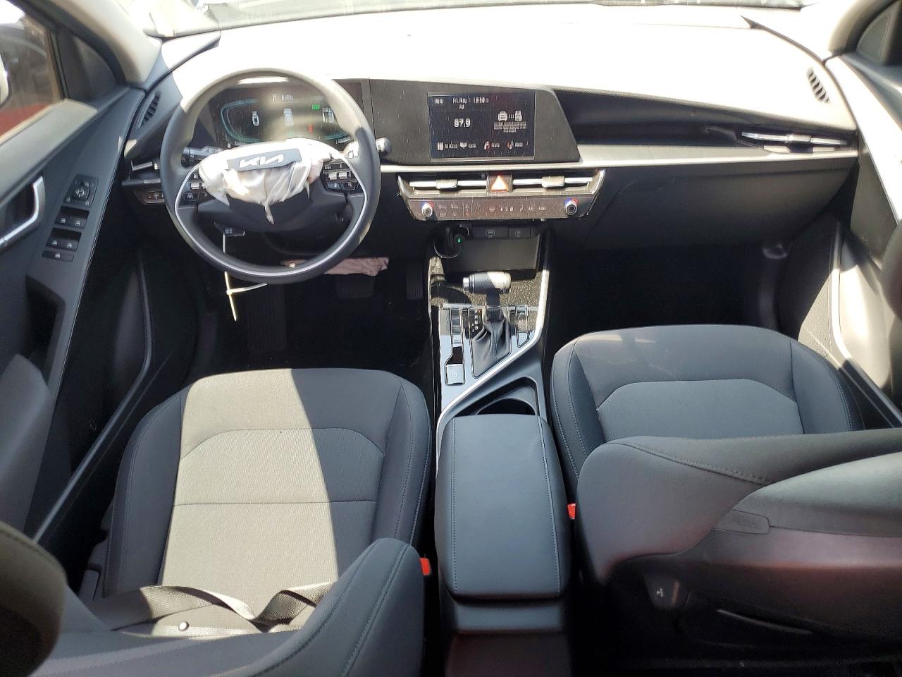 Kia Niro Lx