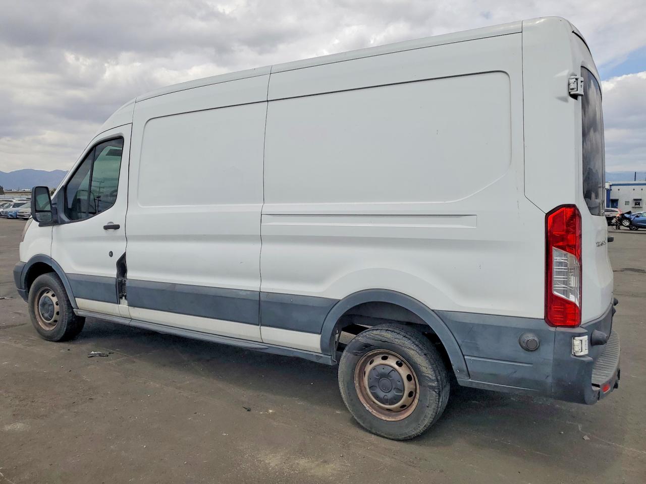 Ford Transit T-250