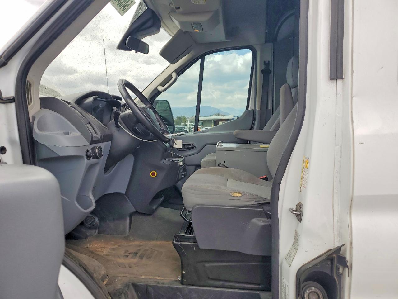 Ford Transit T-250