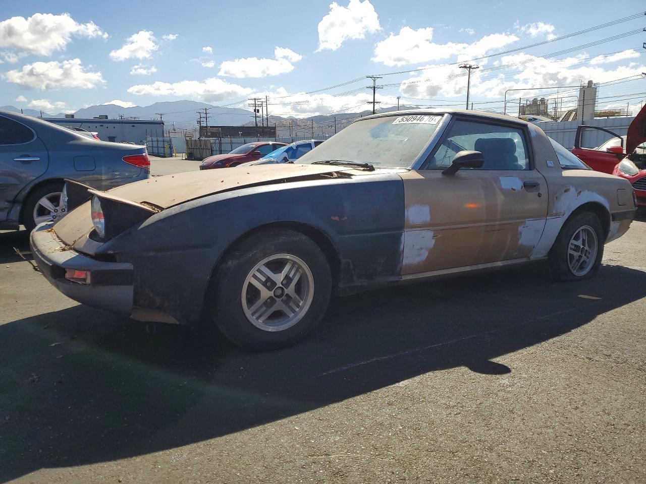 Salvage Mazda Rx7 Image