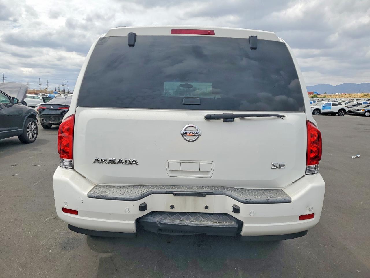 Nissan Armada Se