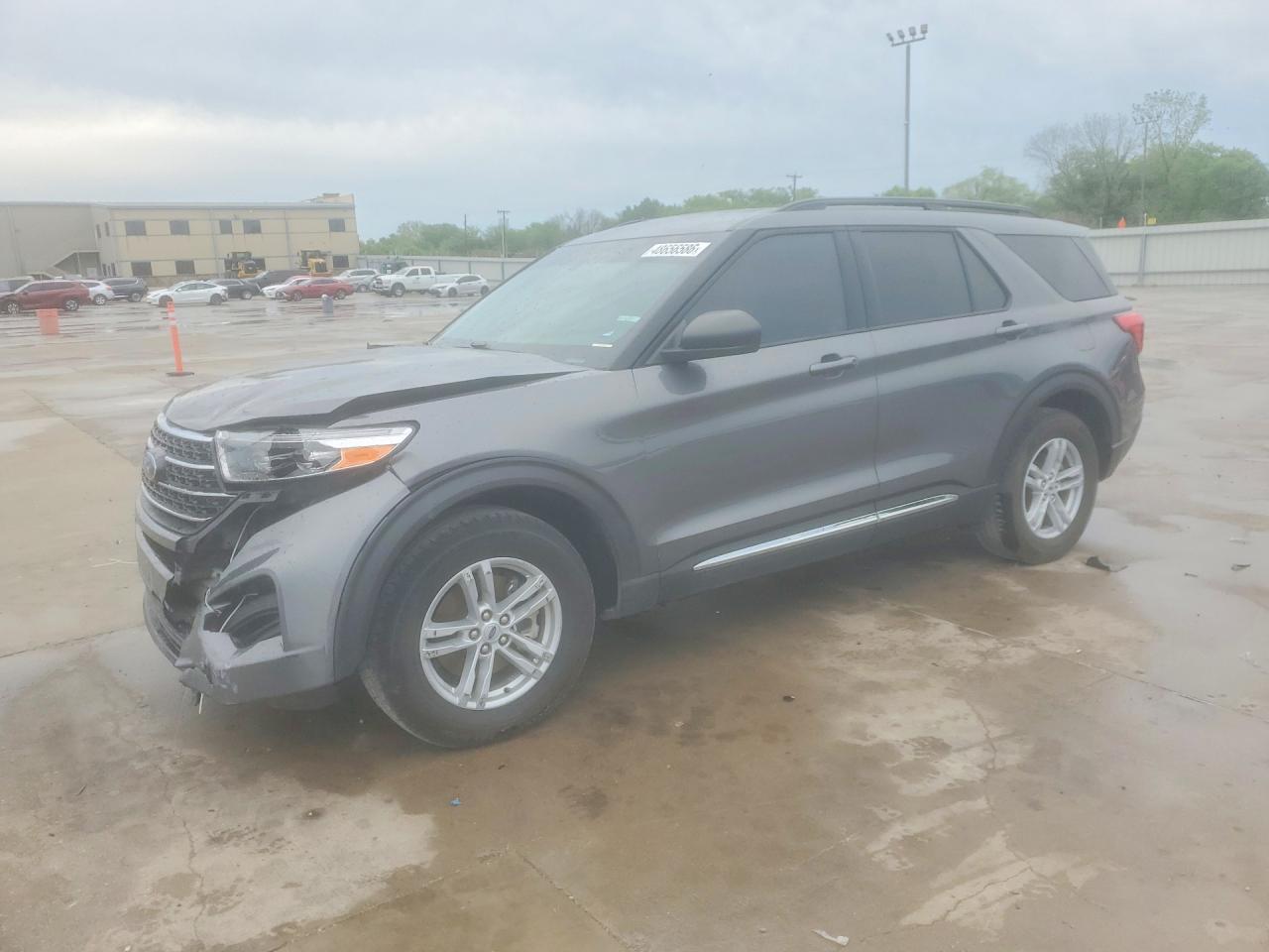Salvage Ford Explorer Image