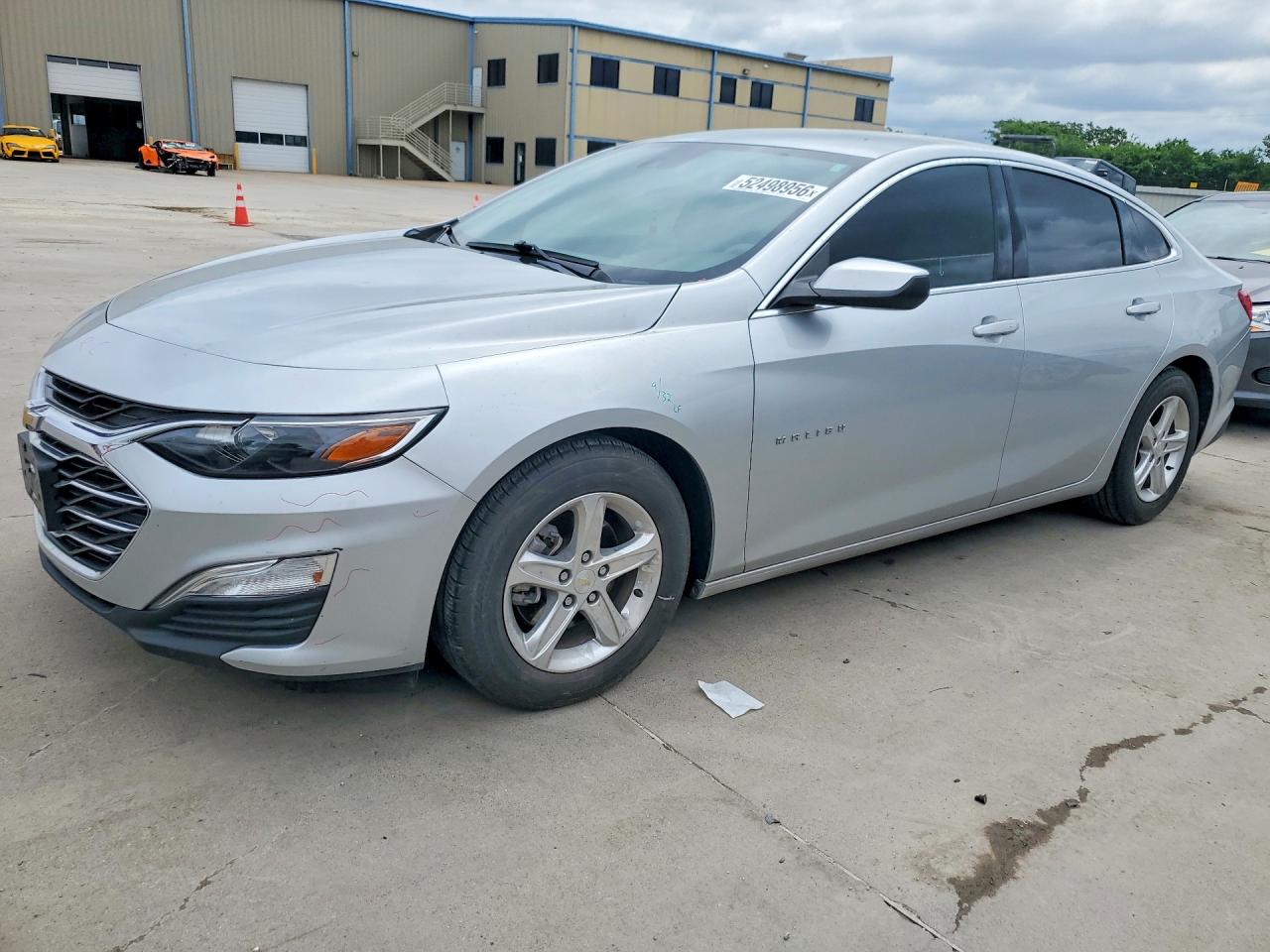 Salvage Chevrolet Malibu Image