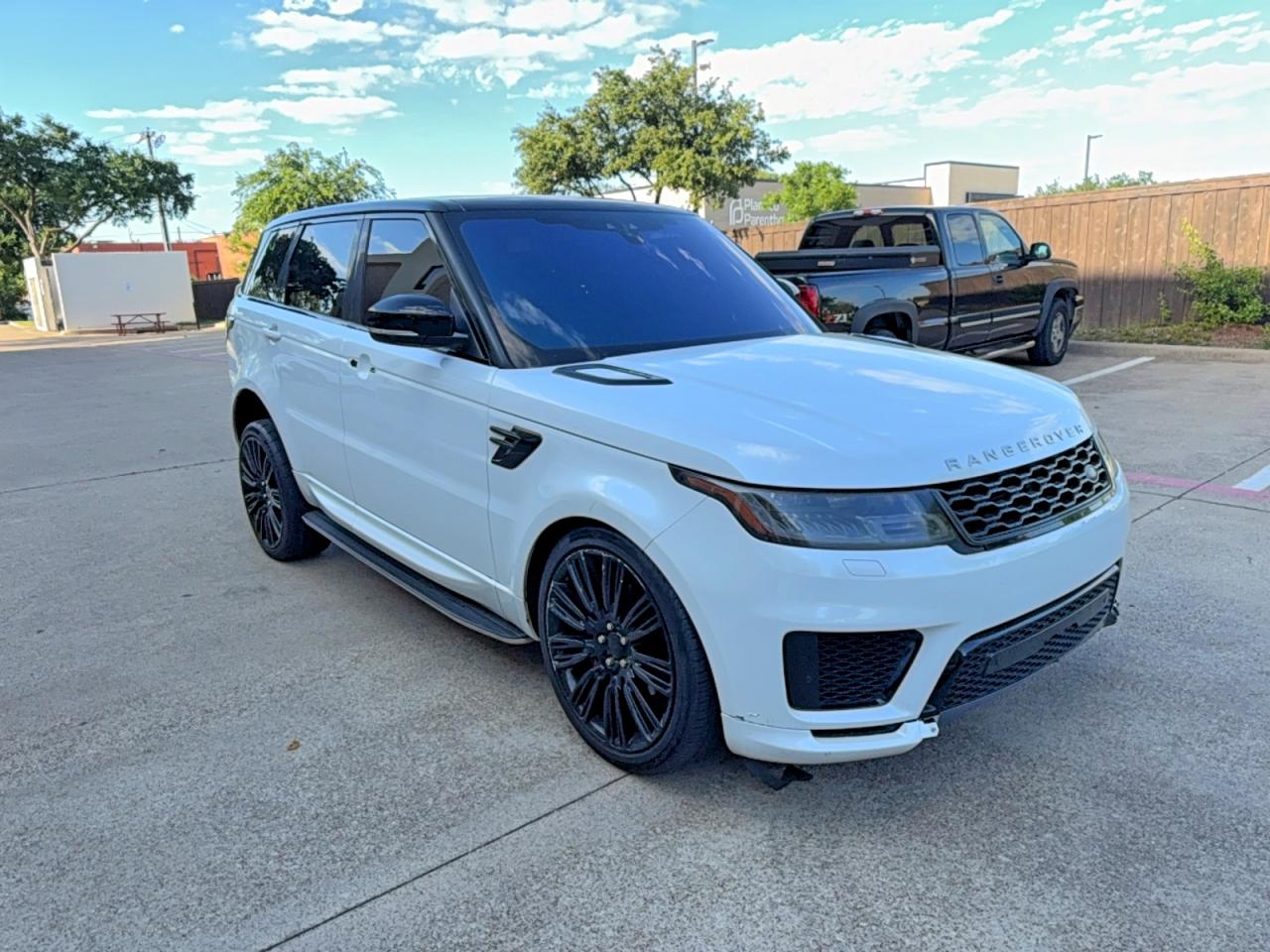 Salvage Land Rover Range Rover Image