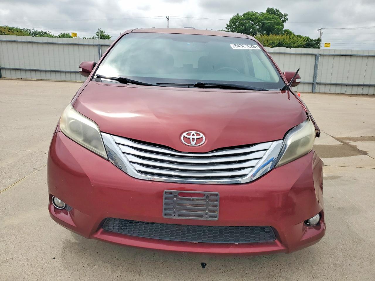 Toyota Sienna Limited 7-passenger