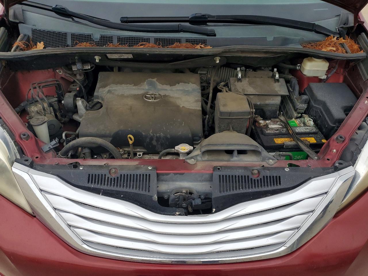 Toyota Sienna Limited 7-passenger