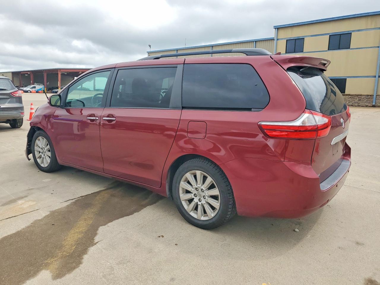 Toyota Sienna Limited 7-passenger