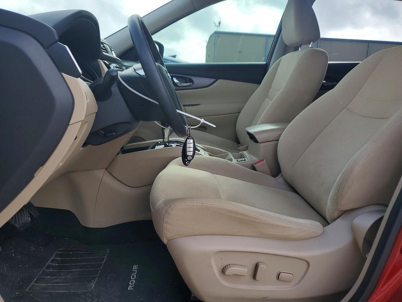 Nissan Rogue Sv