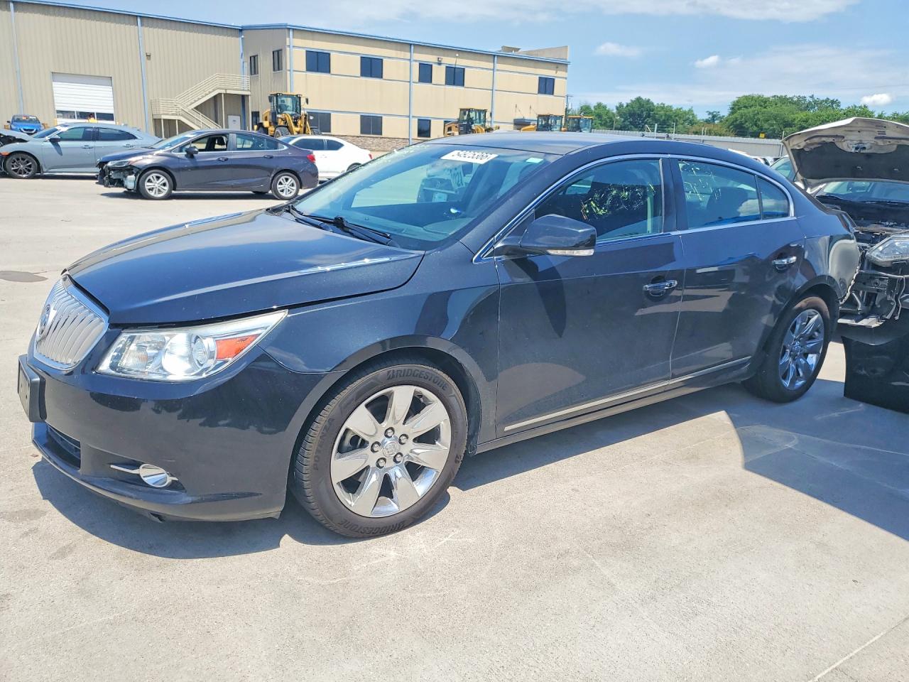 Salvage Buick LaCrosse Image