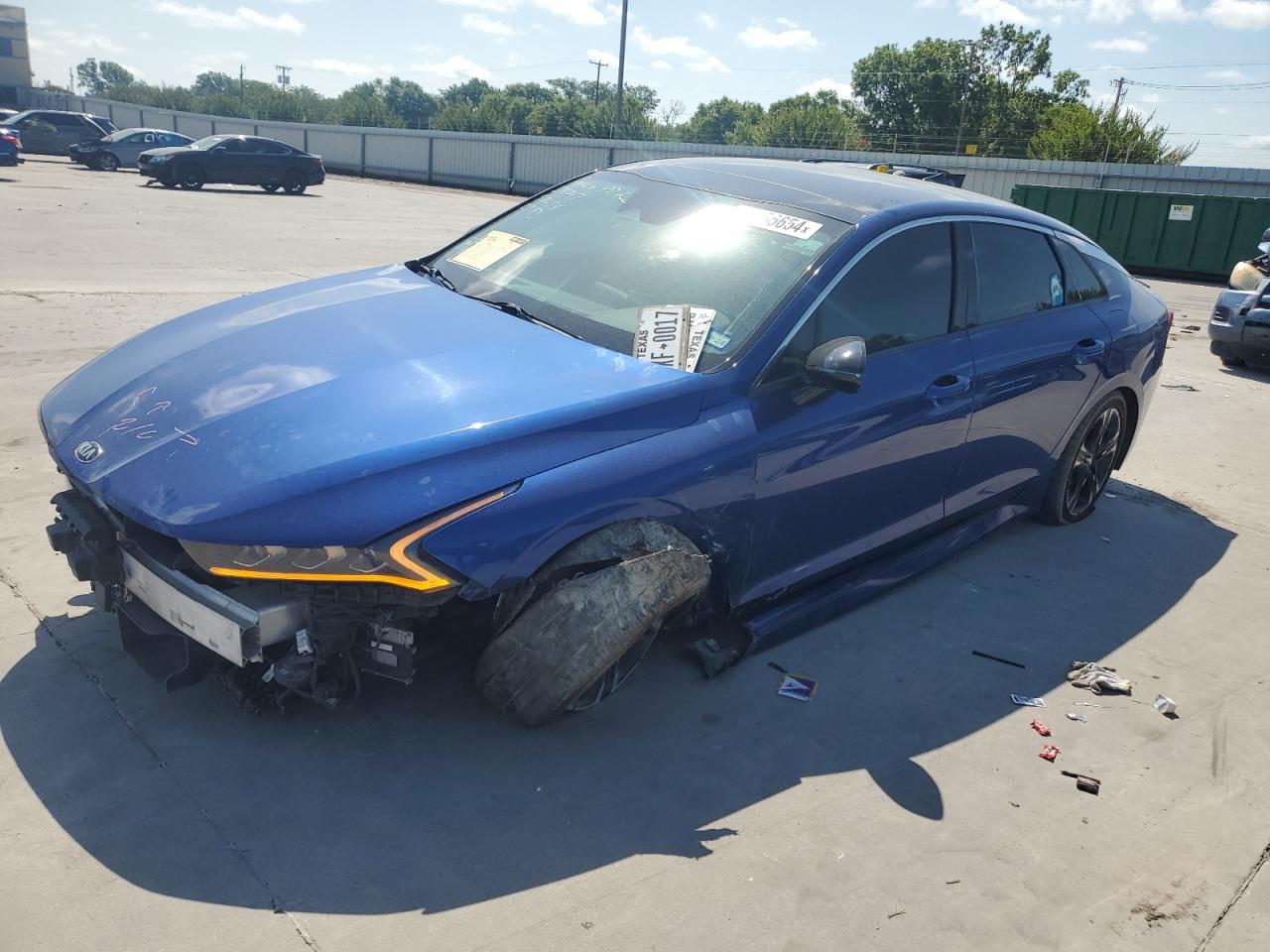 Salvage Kia K5 Image