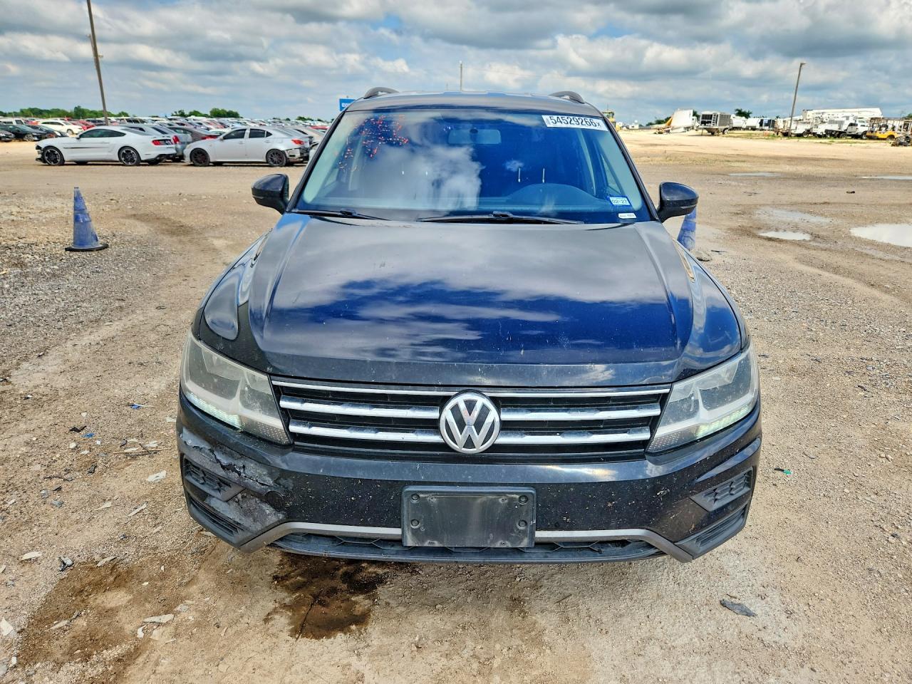 Volkswagen Tiguan S