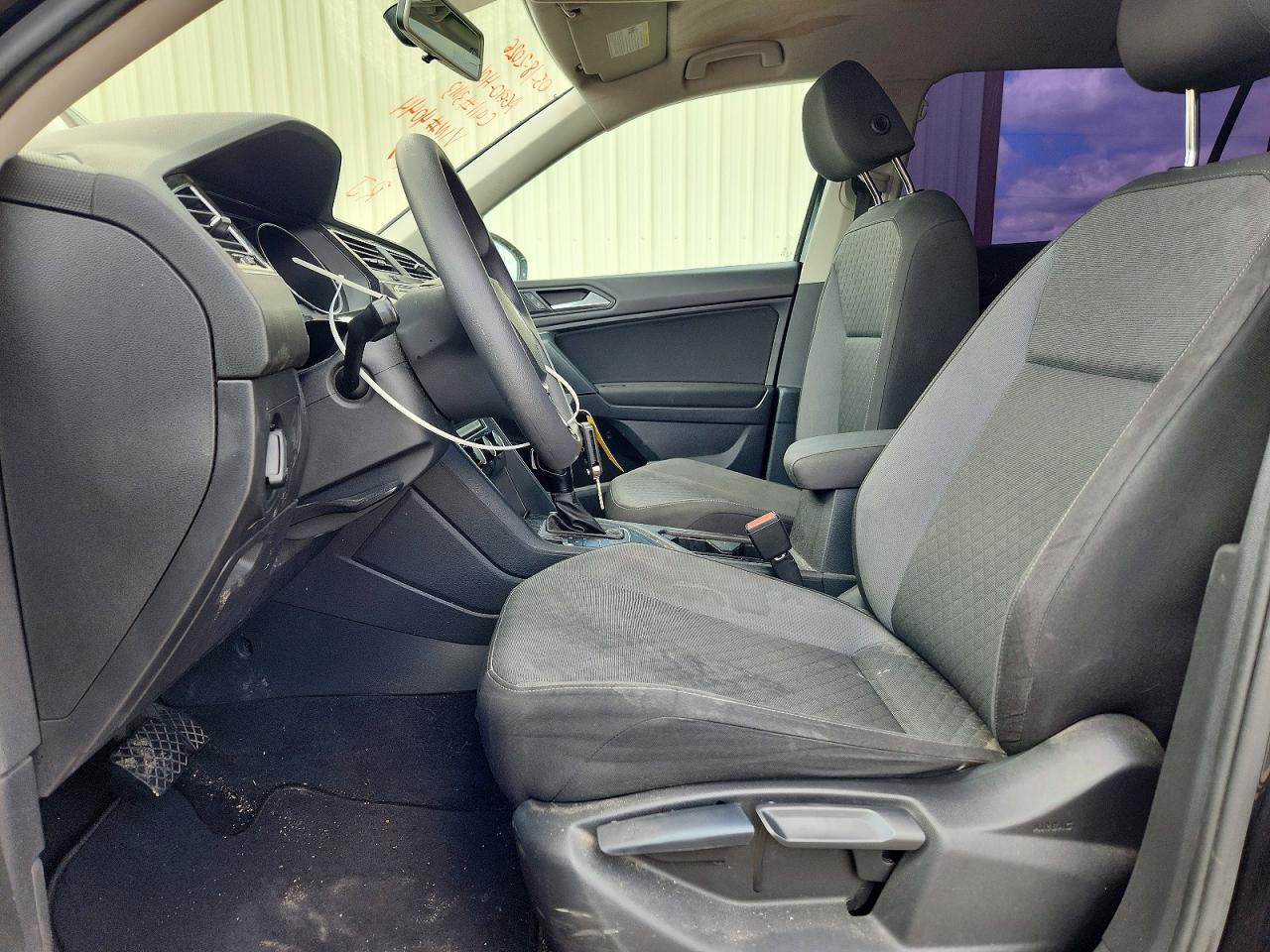 Volkswagen Tiguan S