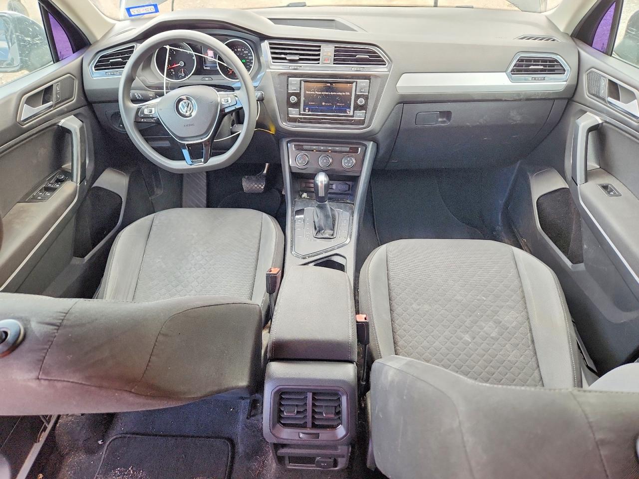 Volkswagen Tiguan S