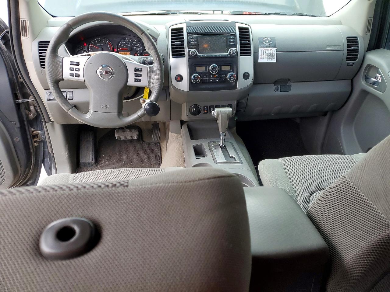 Nissan Frontier S