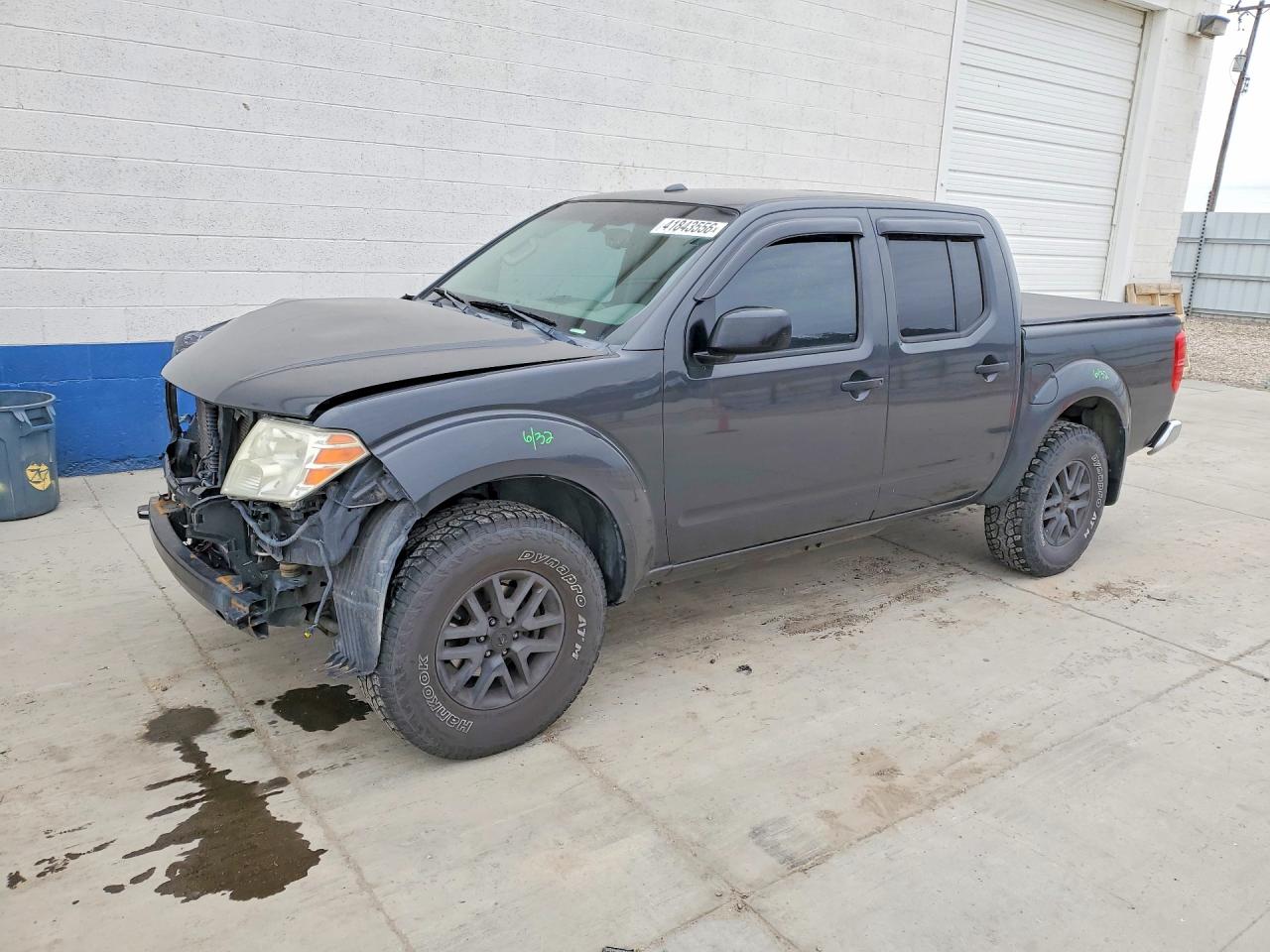 Salvage Nissan Frontier Image