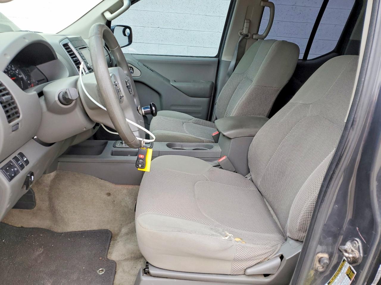 Nissan Frontier S