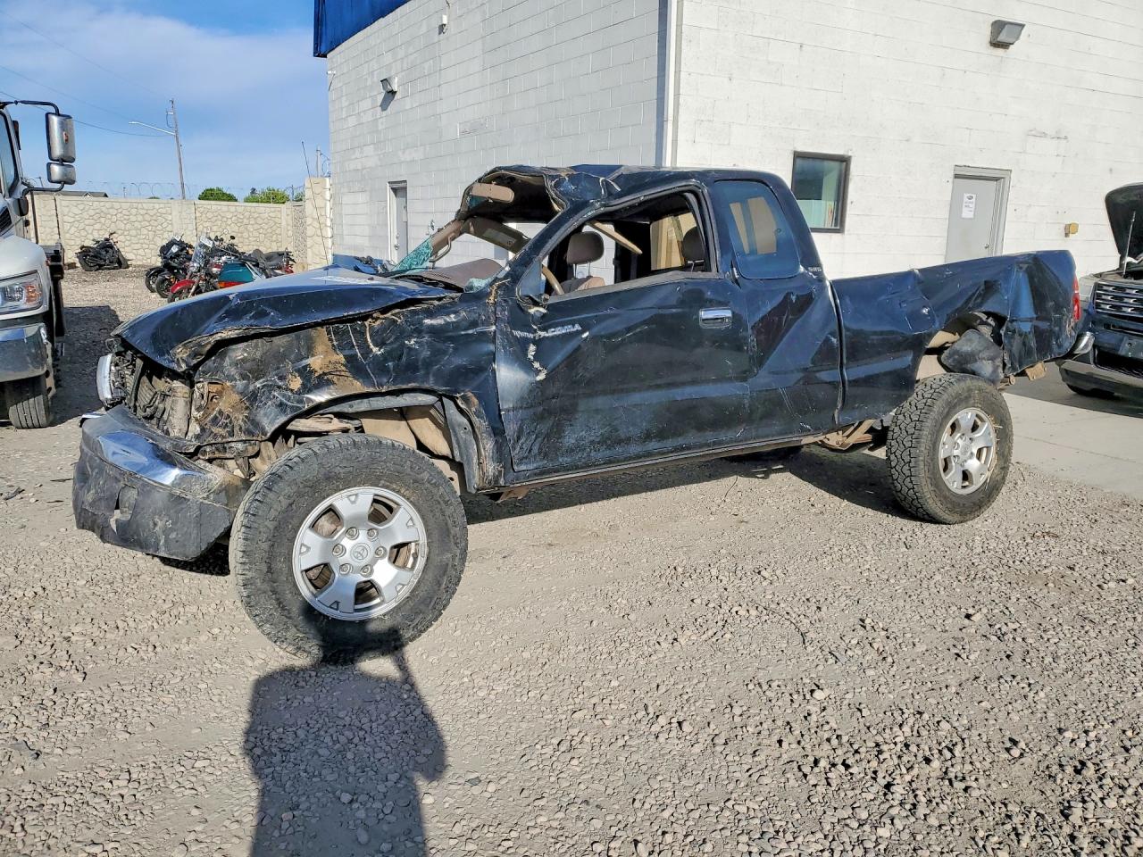 Salvage Toyota Tacoma Image