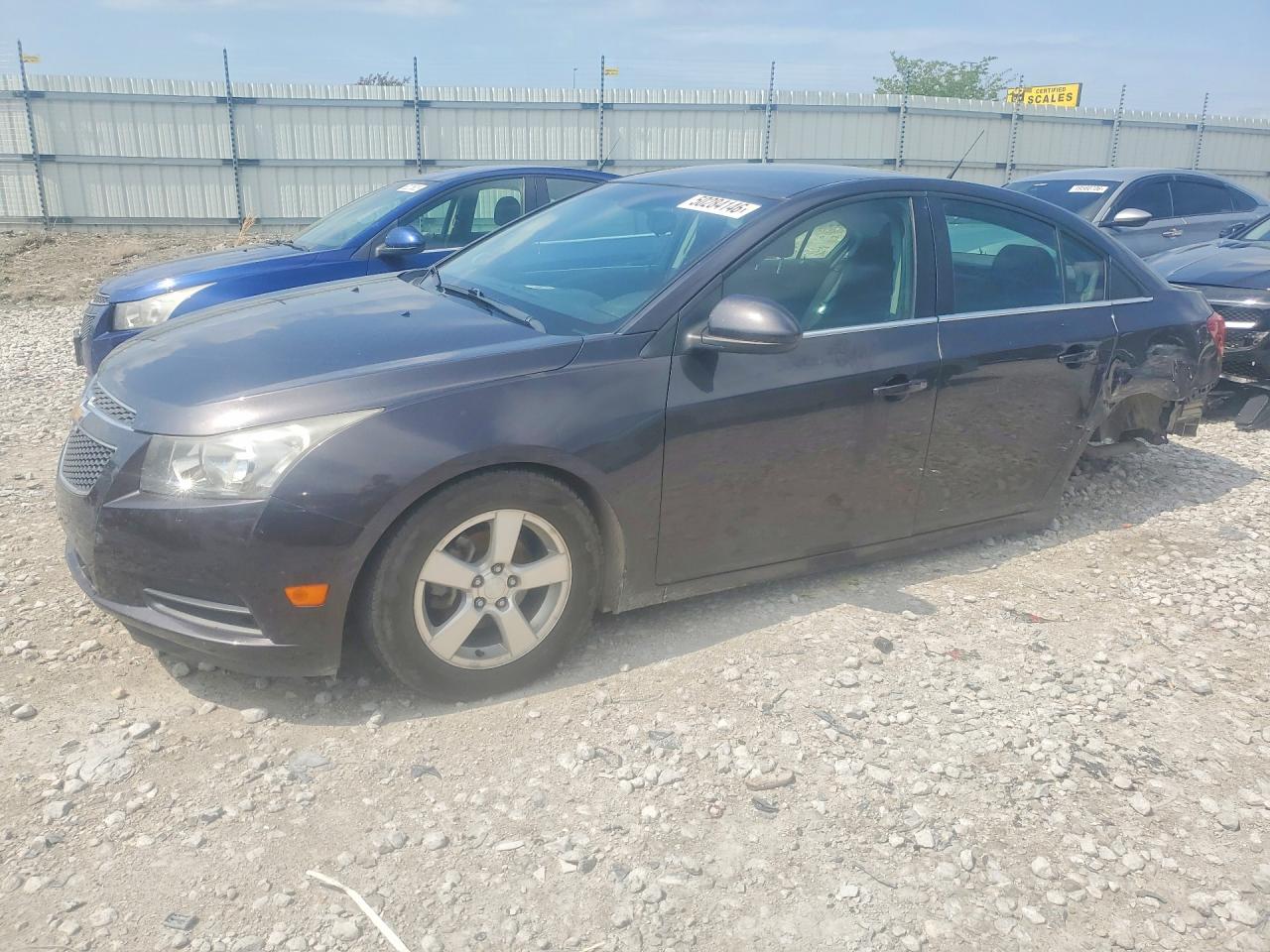 Salvage Chevrolet Cruze Image