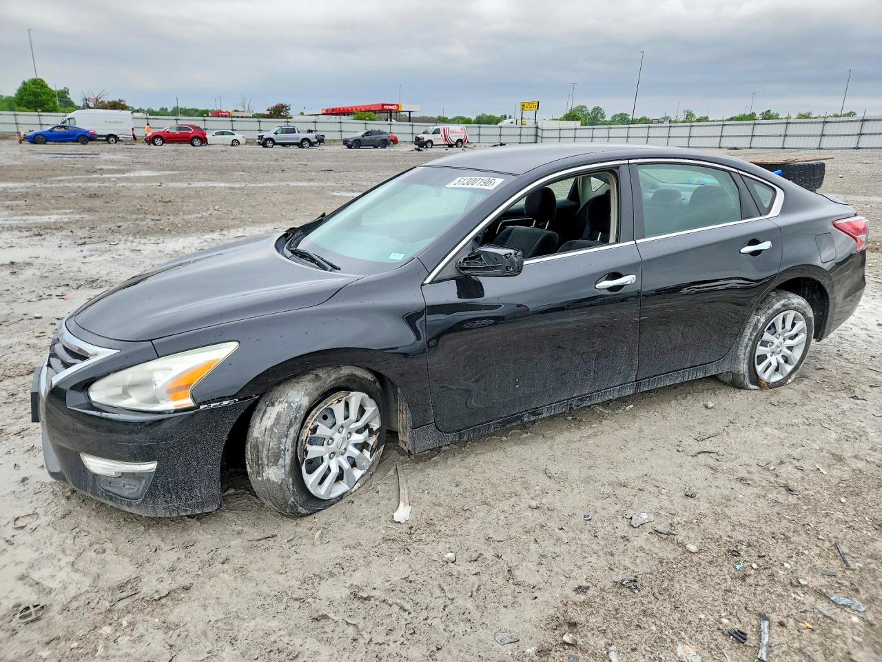 Salvage Nissan Altima Image