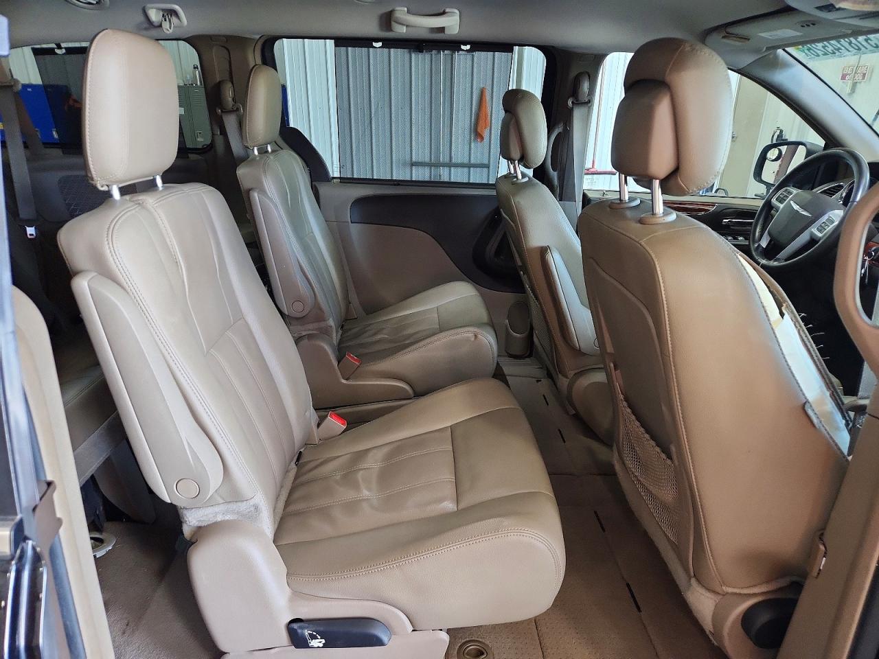 Chrysler Minivan Touring