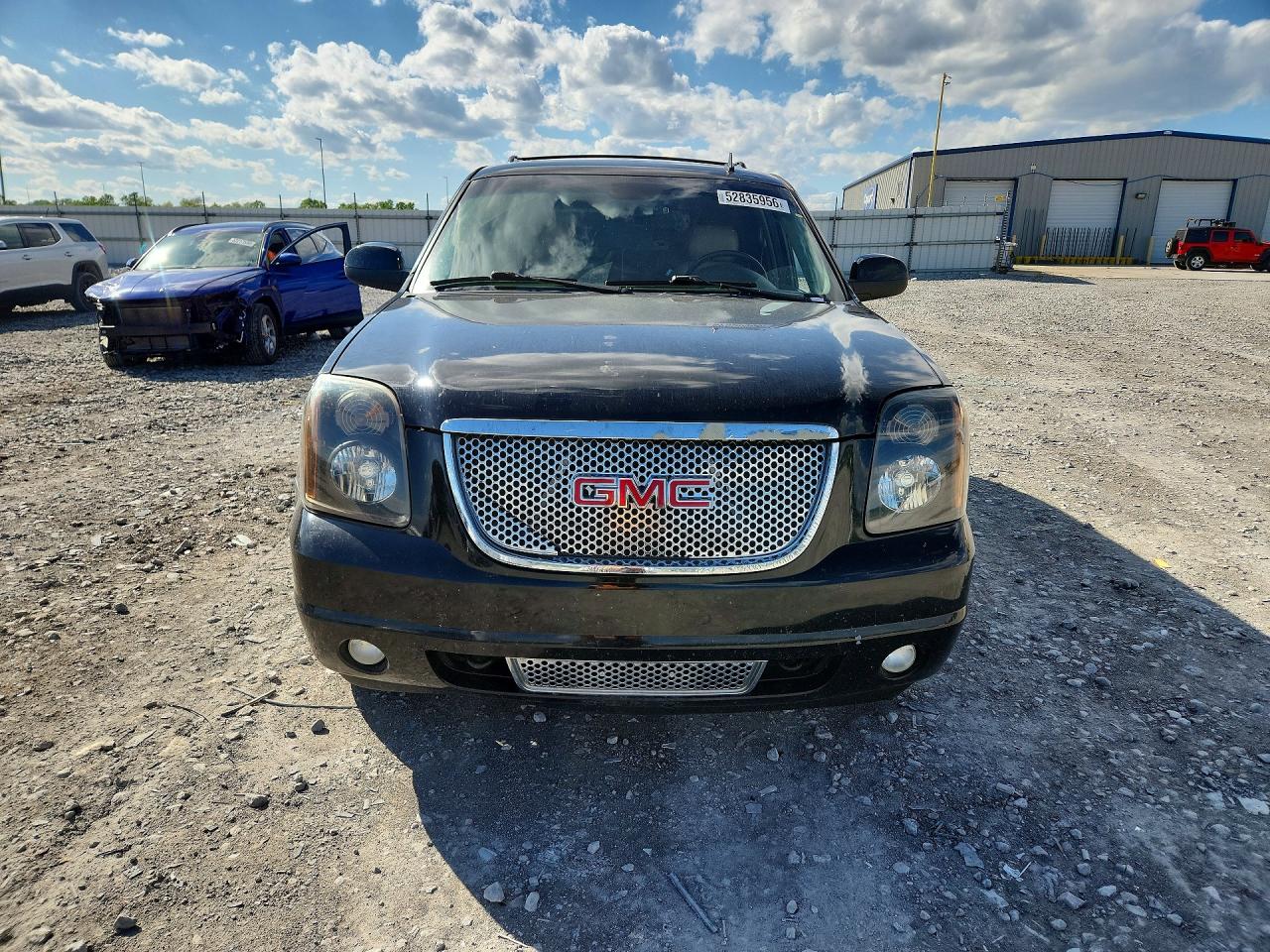 GMC Yukon Denali