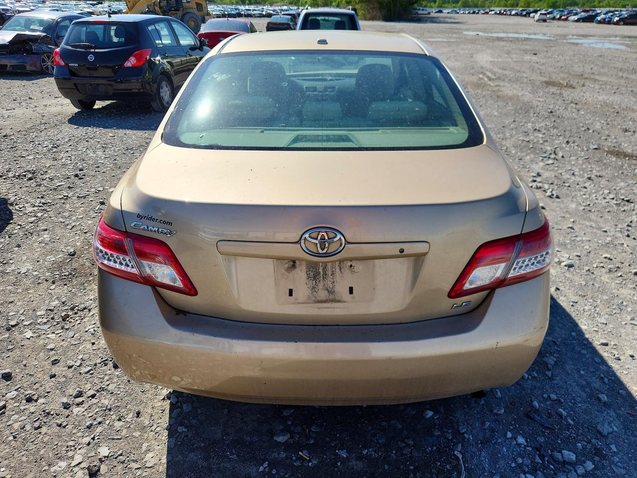 Toyota Camry Le