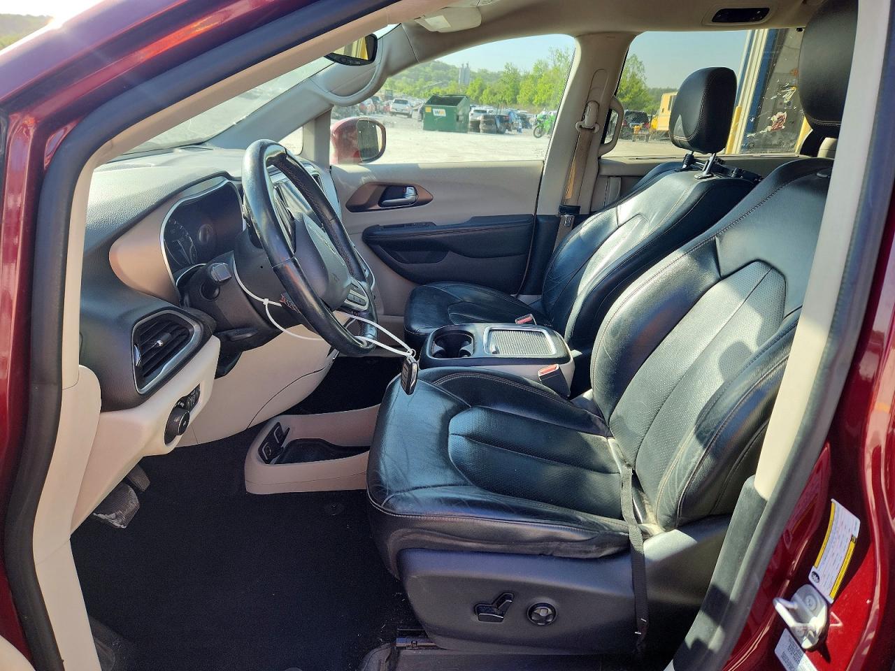 Chrysler Pacifica Touring L Plus