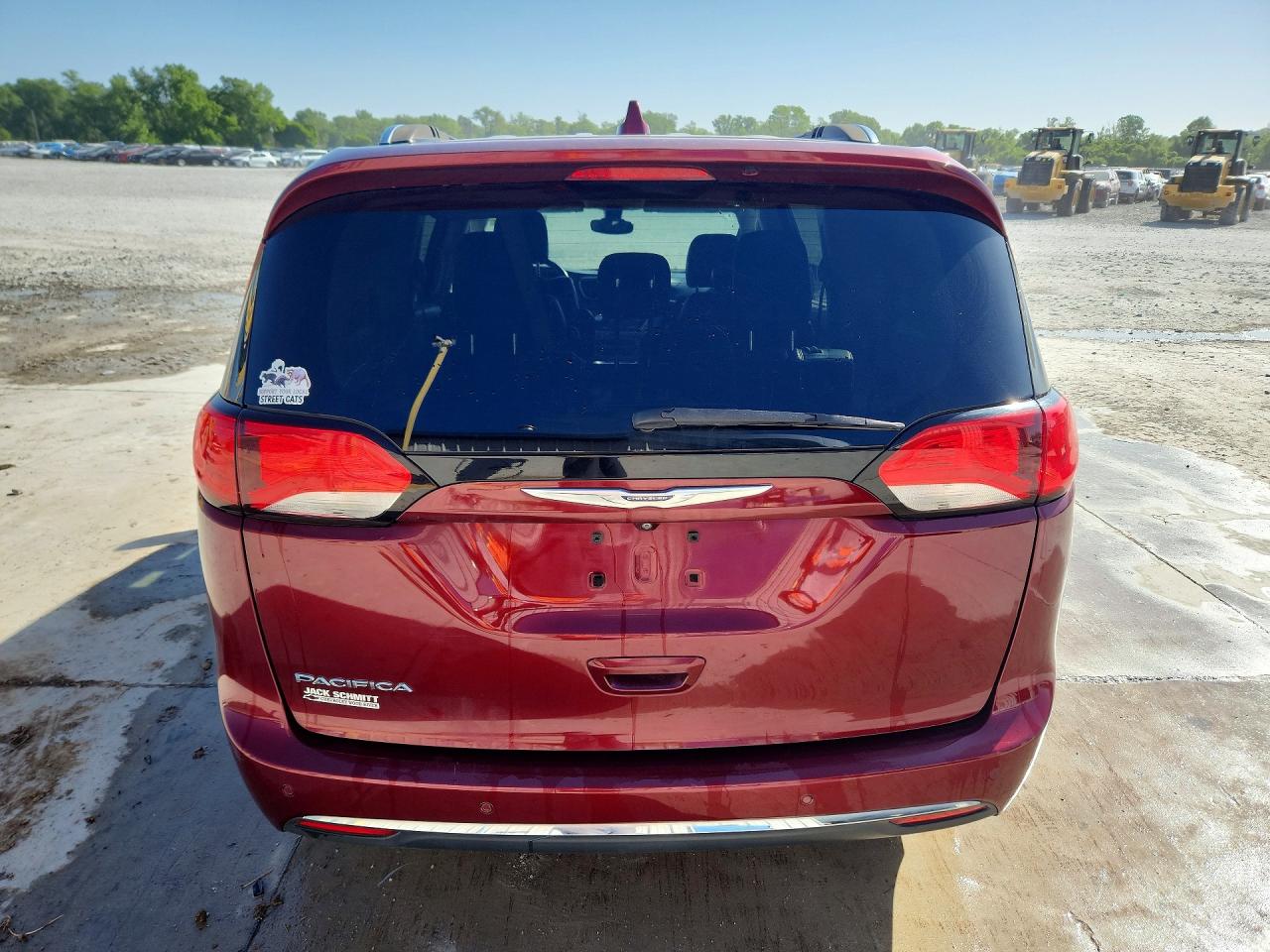Chrysler Pacifica Touring L Plus