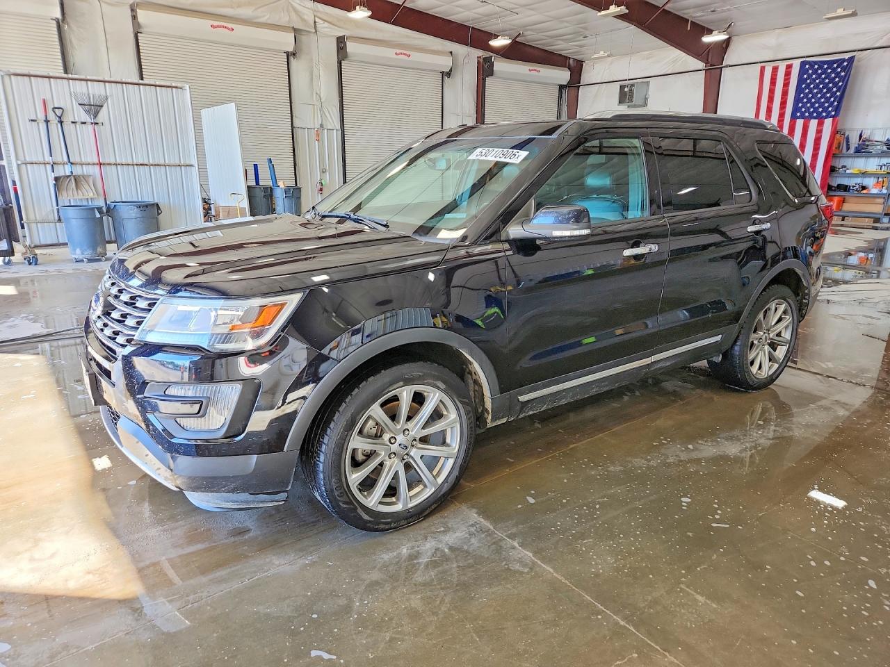 Salvage Ford Explorer Image