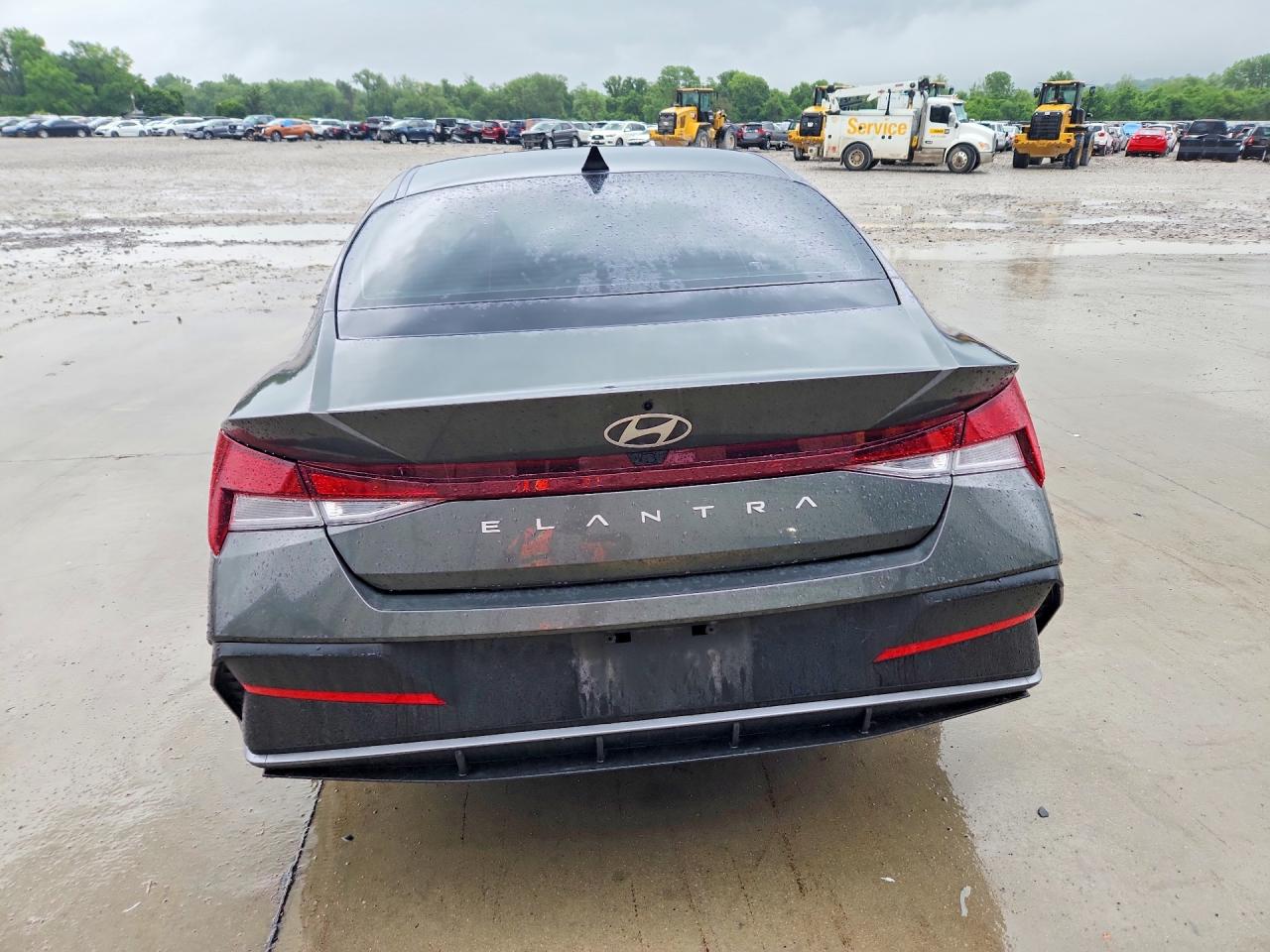 Hyundai ELANTRA Sel