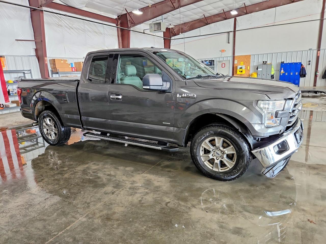 Ford F-150 Super Cab