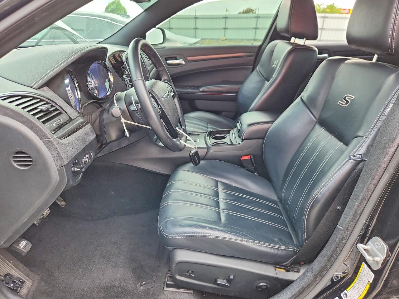 Chrysler 300 S