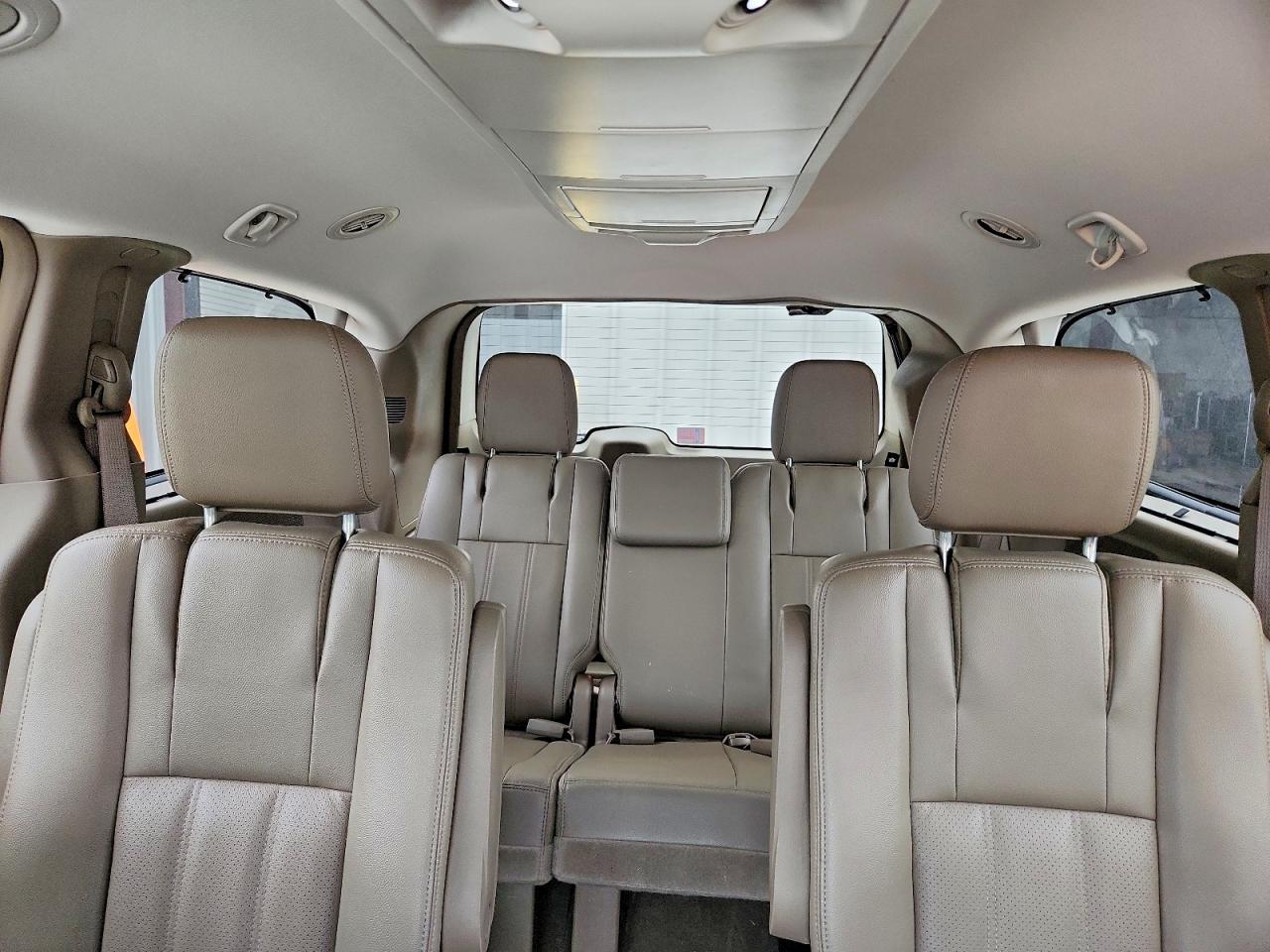 Chrysler Minivan Touring L